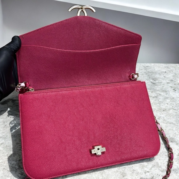 CHANEL Hot Pink/Gradient Straps Caviar Thread Around Flap Bag - Picture 8 of 14